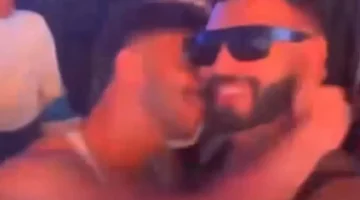 صدمة في مهرجان ميدل إيست بالرياض 2025.. مثلي يعانق عشيقته أمام الجماهير